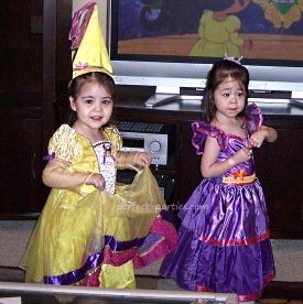 dora costumes