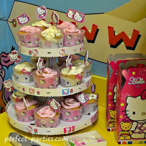 hello kitty cupcakes