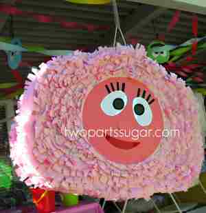 yo gabba gabba pinata