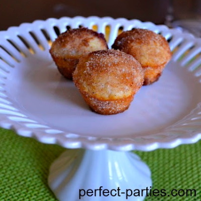 Cinnamon Donuts are perfect for kids...tiny and kids love it!